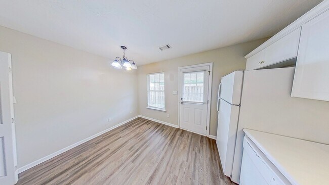 Photo - Columbia County TOWNHOME!