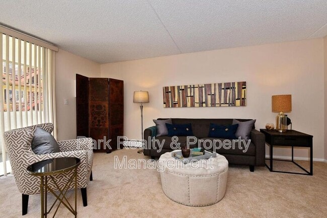 Photo - 1267 Lafayette St