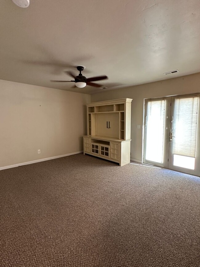 Photo - 1 Bedroom 1 Bathroom Lower Level Apartment