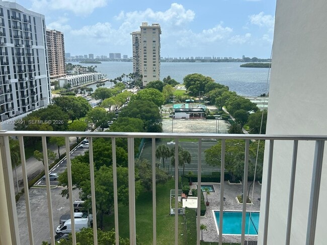 Photo - 11111 Biscayne Blvd Unit 11