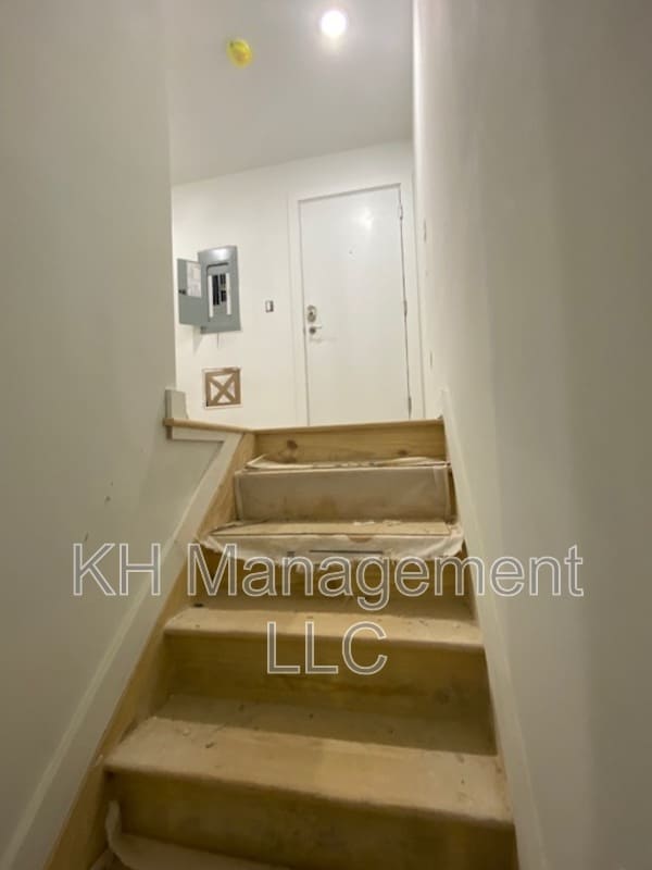 Photo - 3932-36 Mt Vernon St