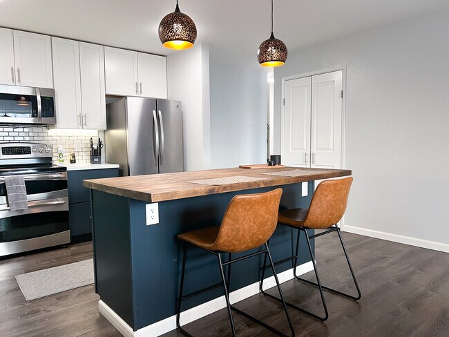 Photo - 1581 Nelchina St