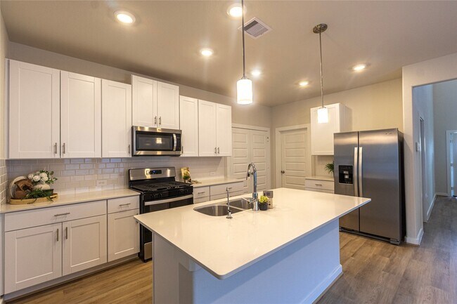 Photo - 18672 Presswood Wy Dr