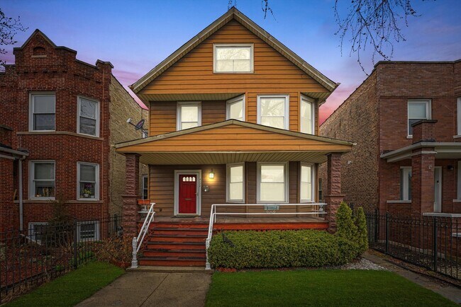 Photo - 4128 W School St Unit 1