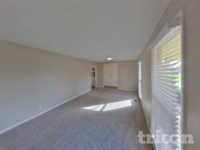 Photo - 1706 Deerrun Rd