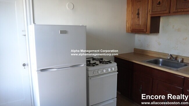 Photo - 349 Pleasant St Unit B1-15