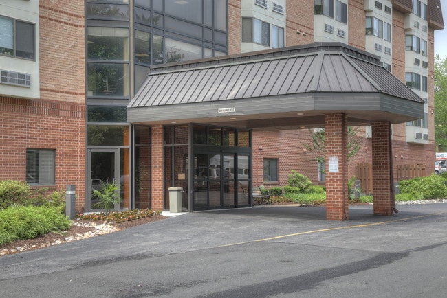 River Club Apartments 55+ Senior Community