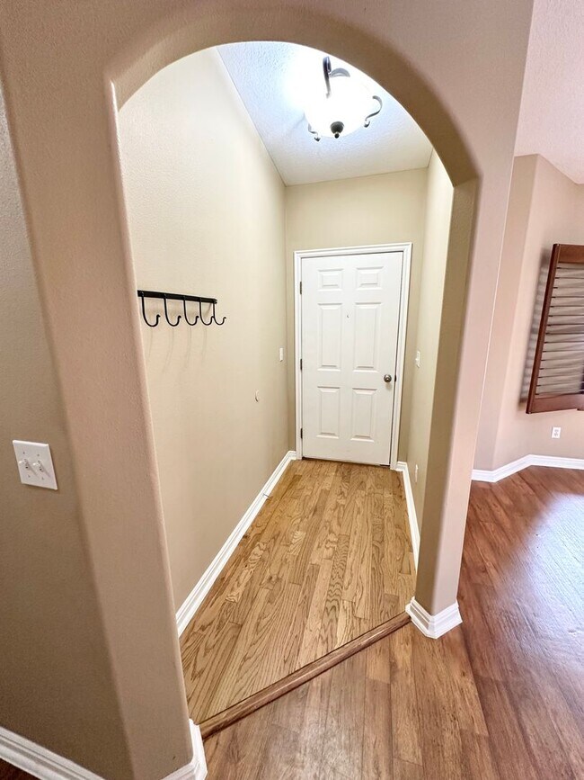 Photo - Great Spring Hill Estates Home!