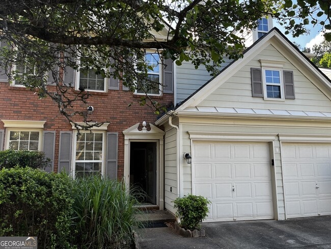 Photo - 577 Ashland Pkwy
