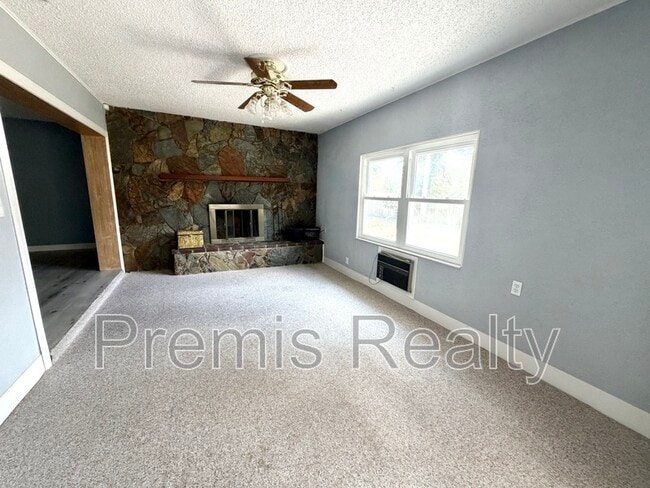 2309 Malcolm Dr