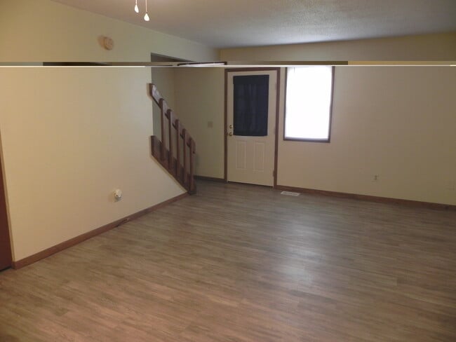 Photo - 6008 Red Oak Dr