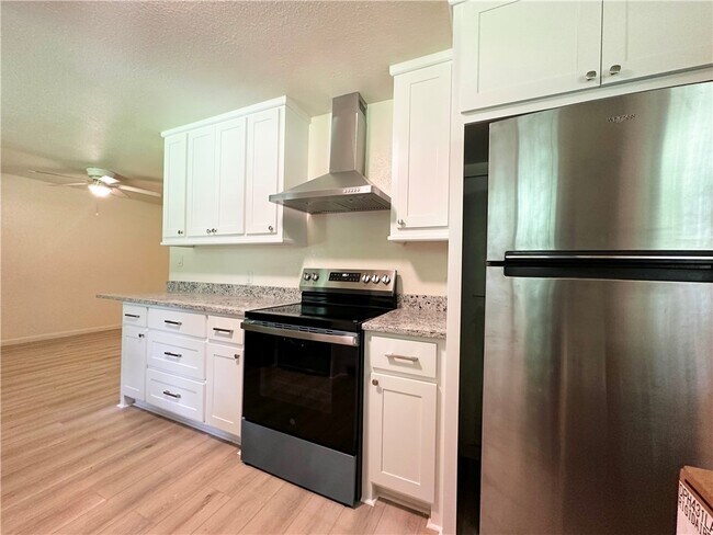 Photo - 515 Fallin Ave