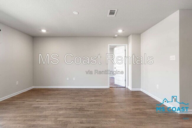 Photo - 15236 Cypress Way