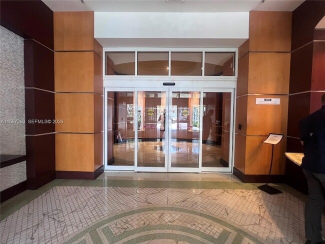 16699 Collins Ave Unit 3009