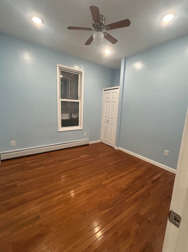 Photo - 72 Fairview Ave Unit 1