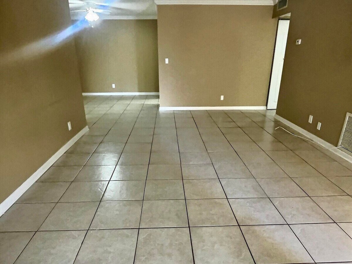 Photo - 12422 FL A1AAlt Unit q3