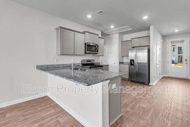 Photo - 602 Solar Ct