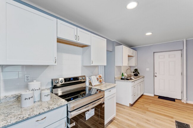 Photo - 361 S Harris Ave