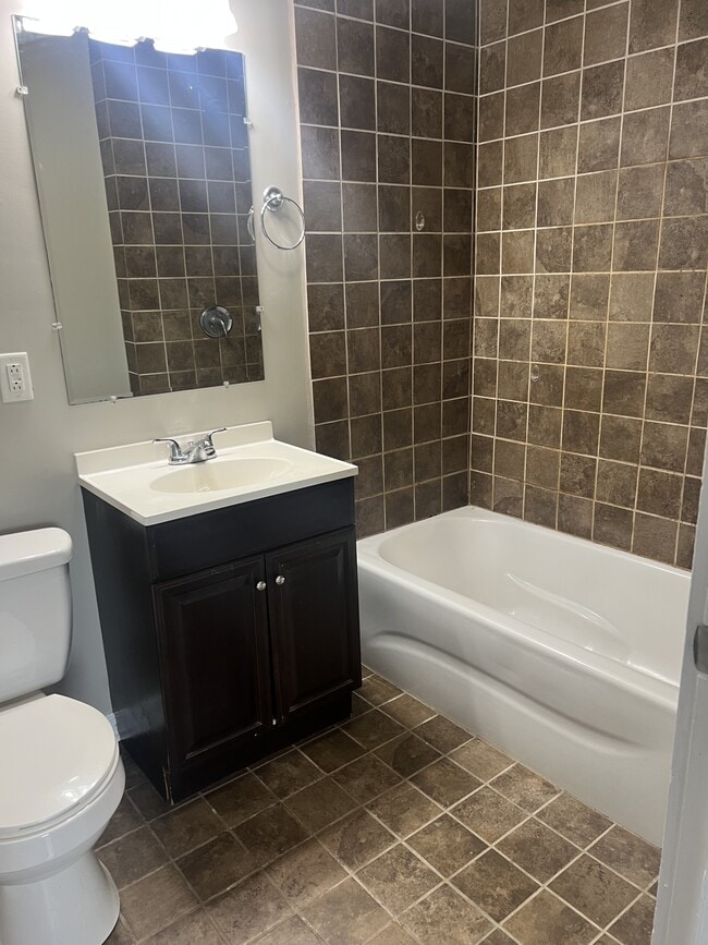 1815 S Ocoee St Unit 4