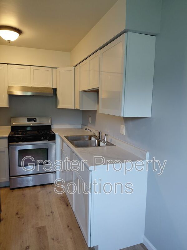 Photo - 6238 Kathryn Ct House