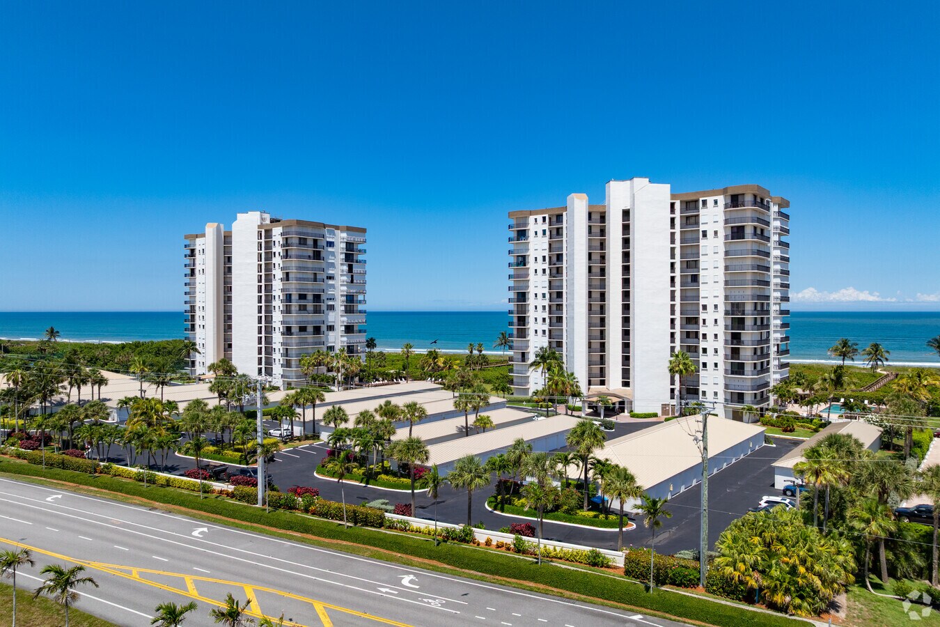3120 N Highway A1A, Isla Hutchinson, FL 34949 - Tiara Towers