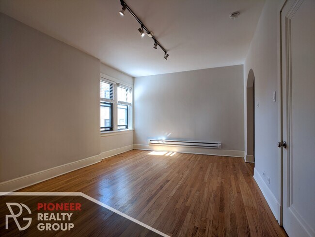 Photo - 2315 N Rockwell St