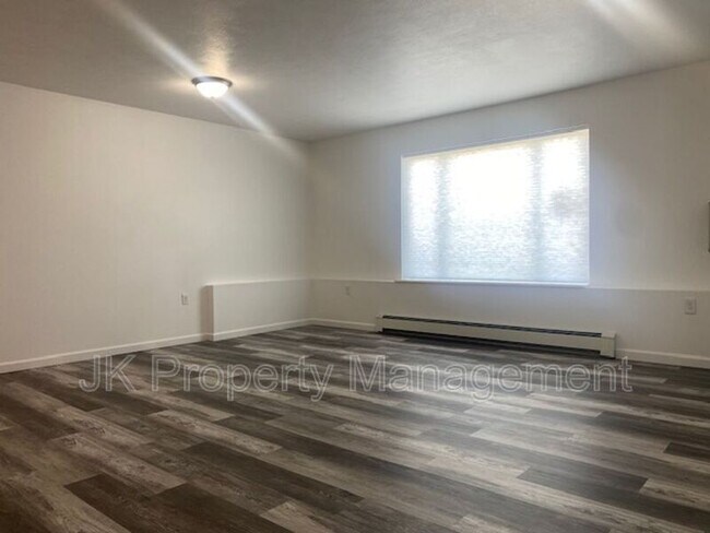 Photo - 5000 4th Ave N