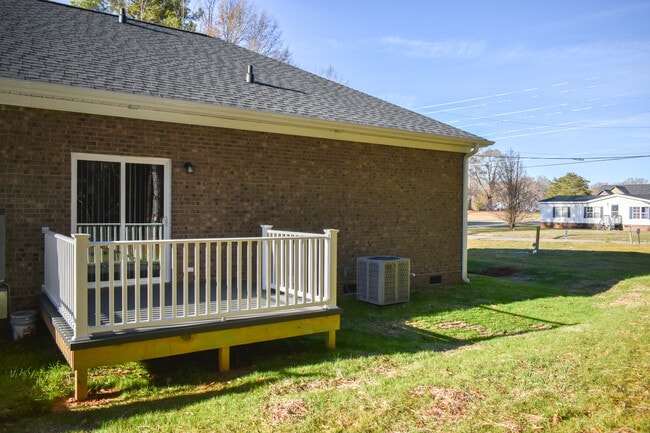 Photo - 83 Cunningham Rd Unit 103