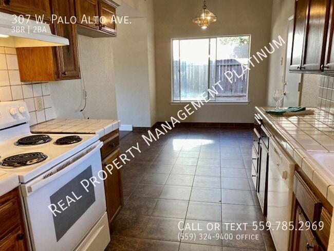 Photo - 307 W Palo Alto Ave