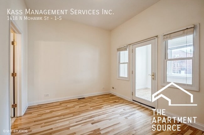 Photo - 1418 N Mohawk St Unit 1S