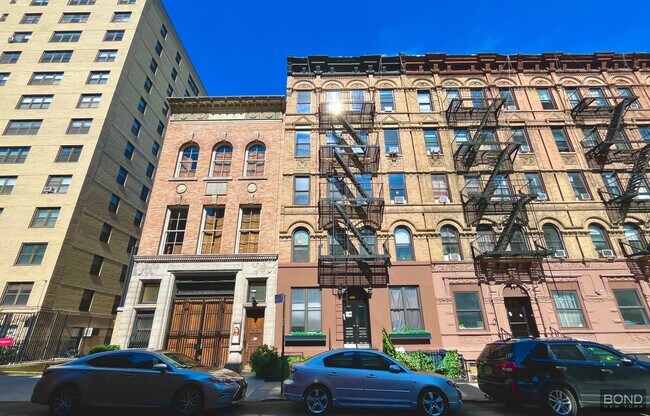 Building Photo - 219 E 28th St Unit 1B Rental