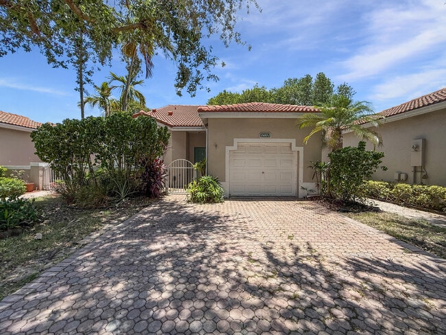 Building Photo - 2400 E Aragon Blvd Rental