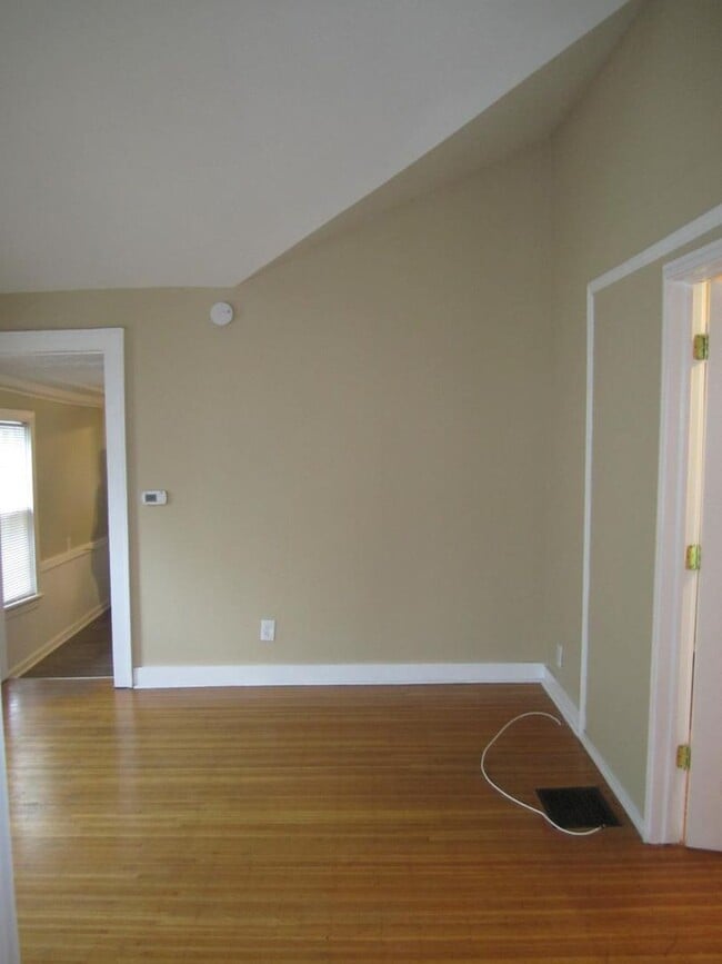 Photo - 2 Bedroom House!