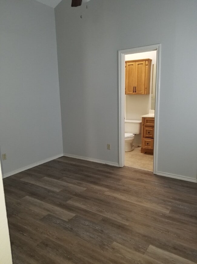 Photo - 2 bedroom 2 bathroom Duplex