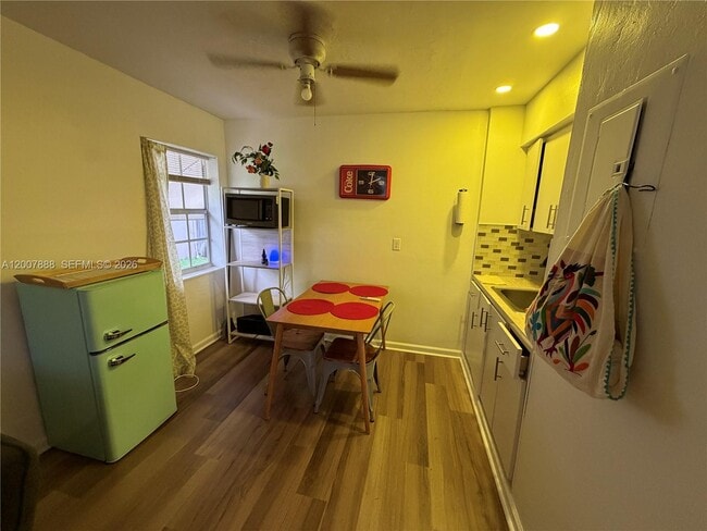 Photo - 645 NE 35th St Unit 1