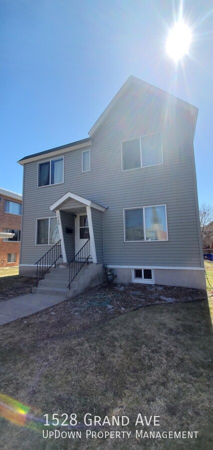 Building Photo - 1528 Grand Ave Rental