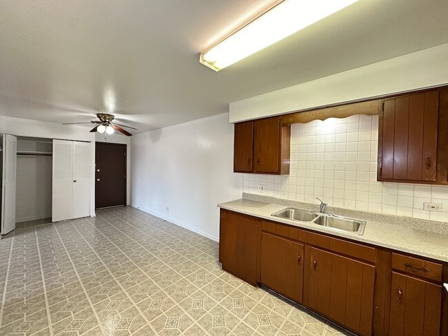 Photo - 430 Stevens Dr Unit 401