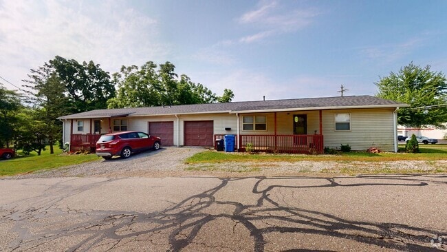 Building Photo - 257-259 W Elm St. Unit 257 B Rental