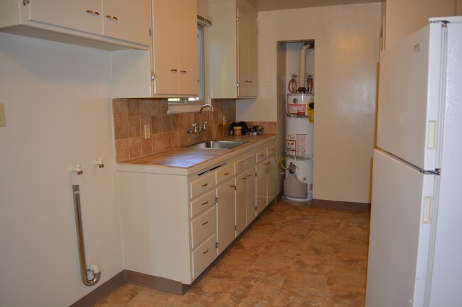Building Photo - 409 34th St Unit 409 Rental