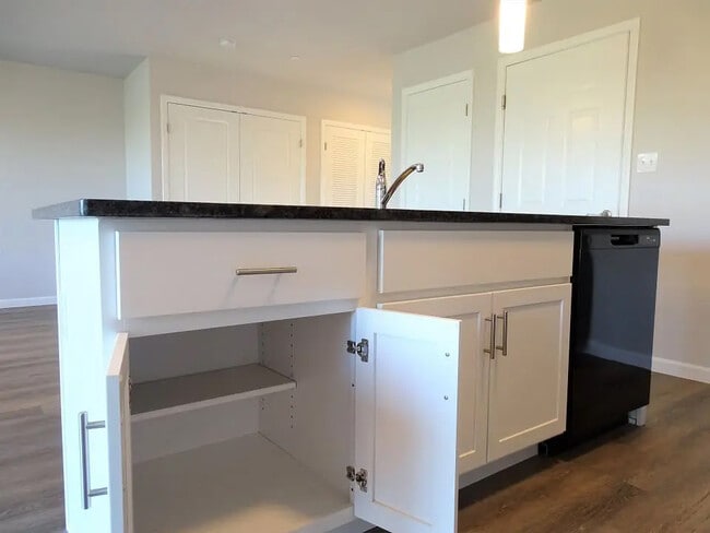 Photo - 10 Cobblestone Ct