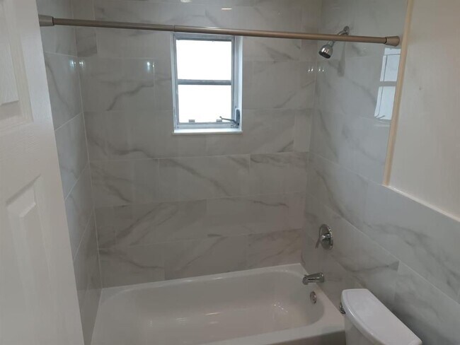 Photo - 6300 SW 41st Pl