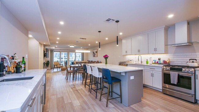 15 N Jefferson Ave