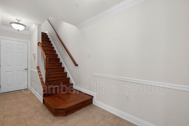 Photo - 415 N Upton Ct