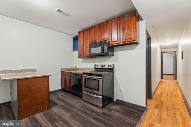 Building Photo - 1930 N Gratz St Unit A Rental