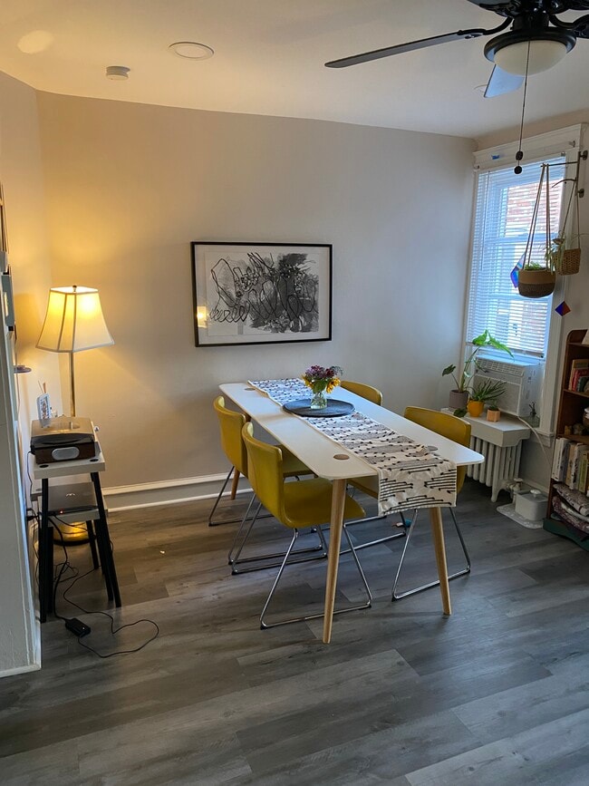 Photo - 6481 Ross St