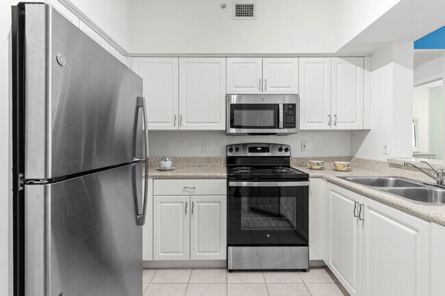 Photo - 1951 Brandywine Rd Unit 207
