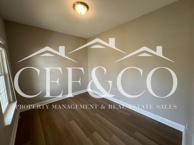 Photo - Spacious 3 bedroom 2.5 bedroom available in Moore!