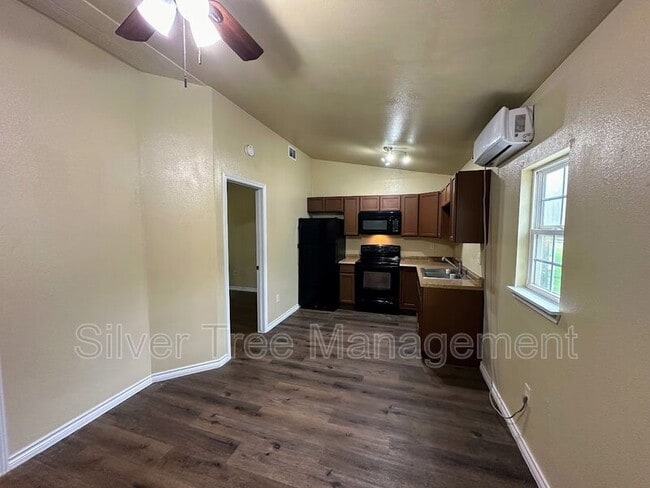 Photo - 358 Brighton Oaks Dr Condominio Unidad #2