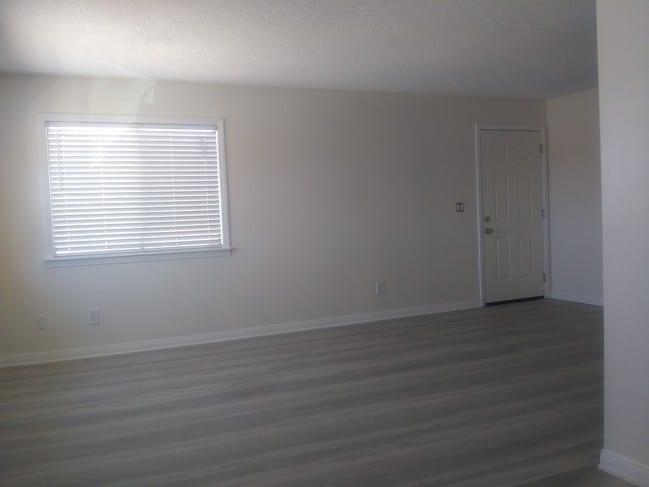 Building Photo - 1608 260th St Unit # 4 Rental