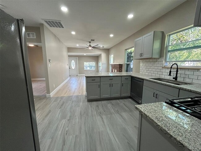 Photo - 1218 13th Ave S